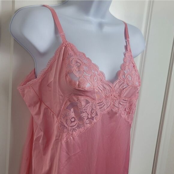 VANITY FAIR Vintage Slip Dress - Picture 3 of 7